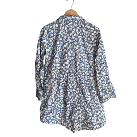 Madewell Ruffle-Neck Anorak Raincoat in French Floral - Picture 4 of 16